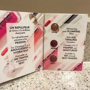 ⚡️FINAL PRICE⚡️Buxom plump up the volume lipsticks sample card